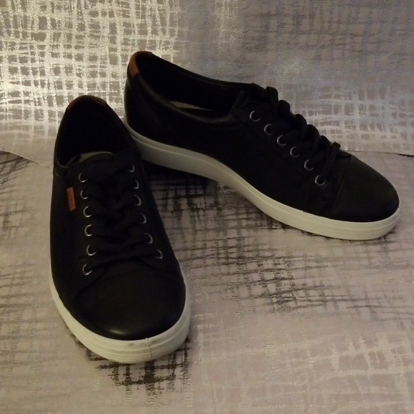 ecco soft 7 relaxed sneaker
